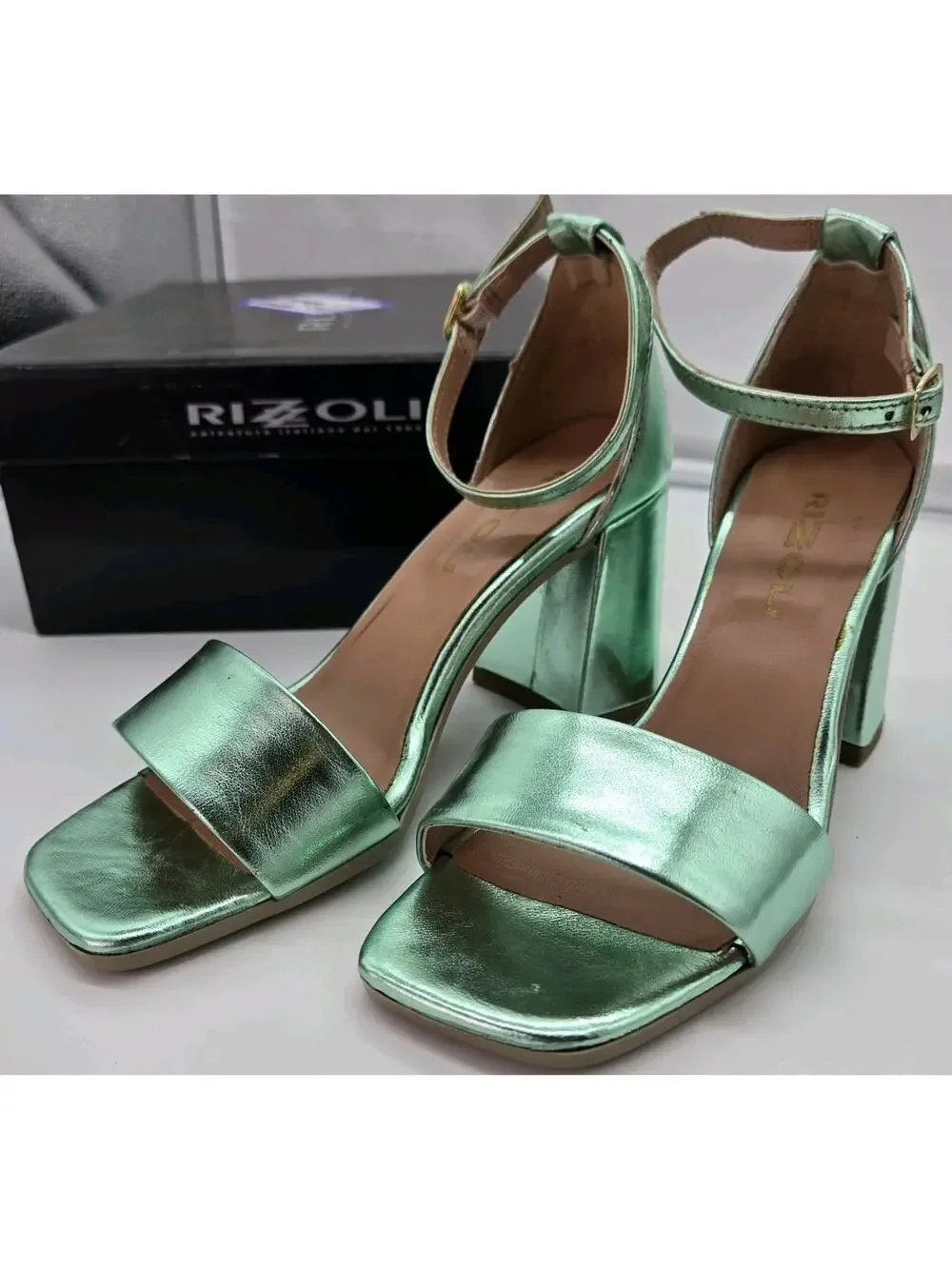 Rizzoli Metallic Green 3